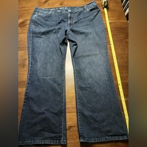 Jennifer Lopez Bootcut 22W short jeans